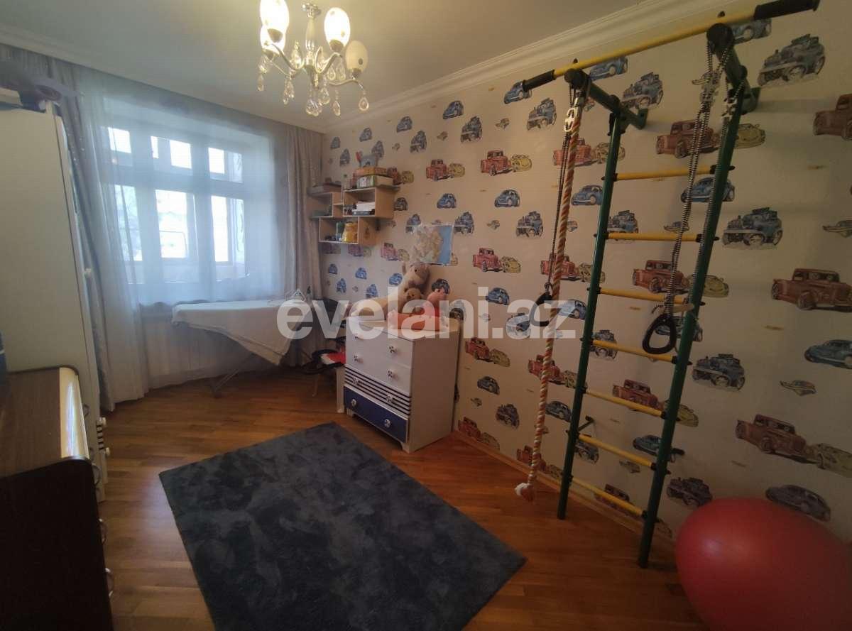 Sale, old building, 3 room, 90 m², Baku, Nizami r, Neftchilar m.