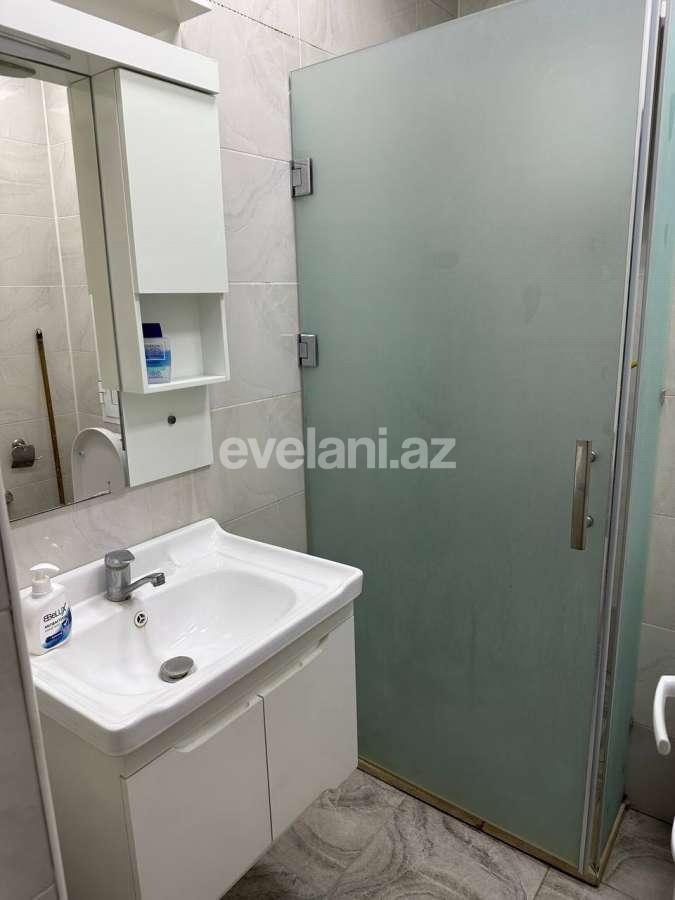 Kirayə verilir, köhnə tikili, 2 otaqlı, 75 m², Bakı, Nəsimi r, 4-cü mikrorayon q, Memar Əcəmi m.