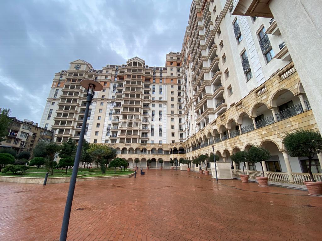 Satılır, yeni tikili, 4 otaqlı, 210 m², Bakı, Nəsimi r, Nizami m.