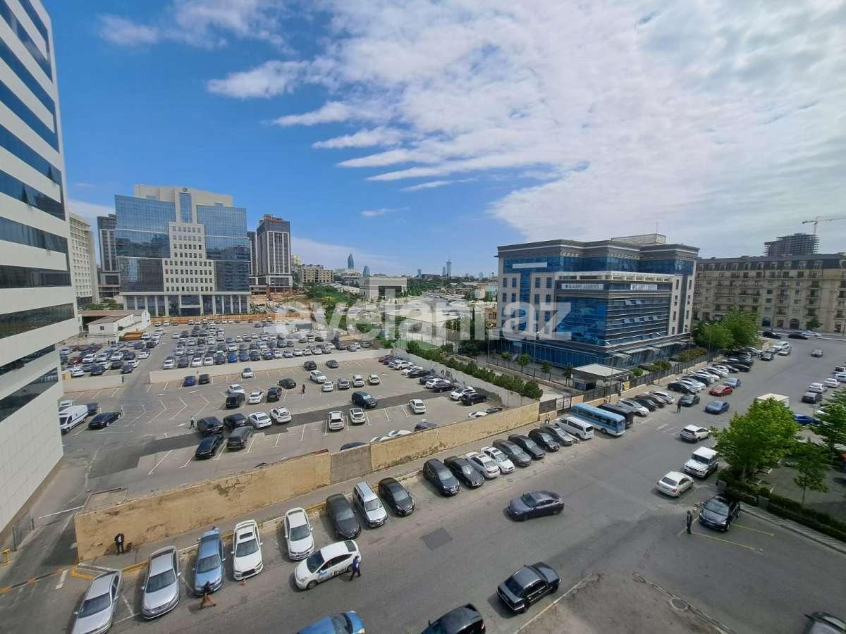 Kirayə verilir, yeni tikili, 4 otaqlı, 130 m², Bakı, Xətai r, Şah İsmayıl Xətai m.