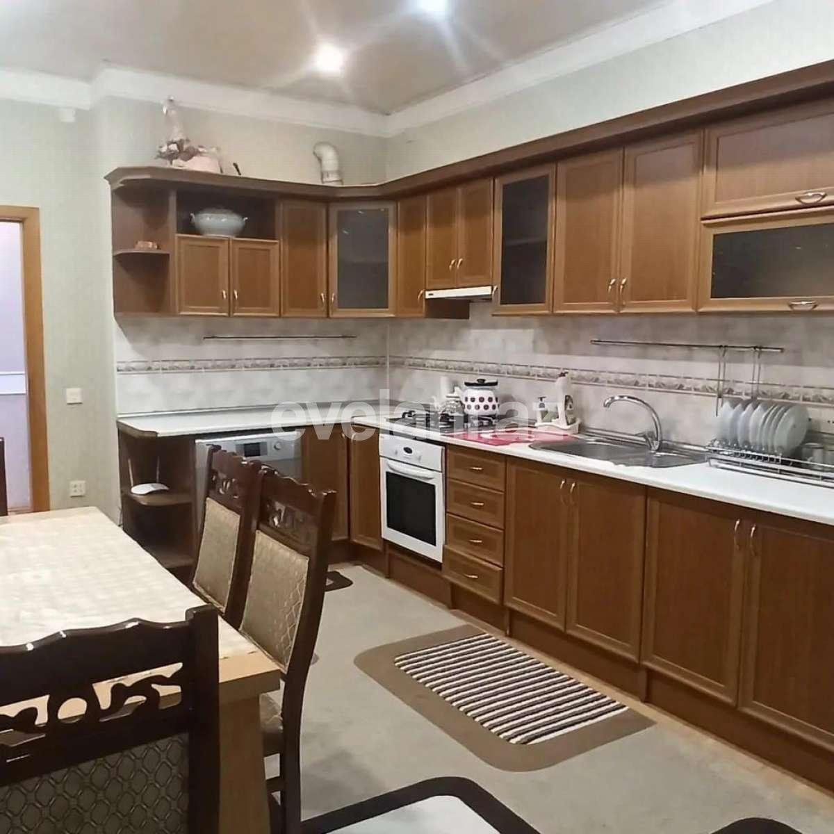 Kirayə verilir, yeni tikili, 2 otaqlı, 80 m², Bakı, Nərimanov r, Nəriman Nərimanov m.