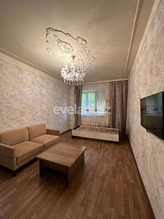 Satılır, köhnə tikili, 2 otaqlı, 50 m², Bakı, Nəsimi r, Memar Əcəmi m.