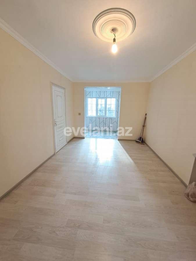Satılır, köhnə tikili, 2 otaqlı, 39 m², Bakı, Yasamal r, İnşaatçılar m.