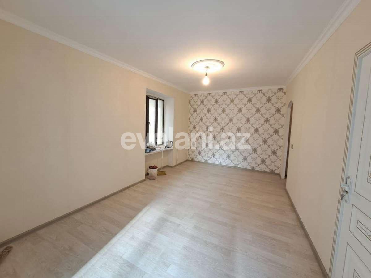 Satılır, köhnə tikili, 2 otaqlı, 39 m², Bakı, Yasamal r, İnşaatçılar m.