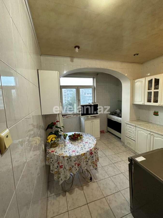 Satılır, köhnə tikili, 3 otaqlı, 80 m², Bakı, Binəqədi r, Azadlıq prospekti m.