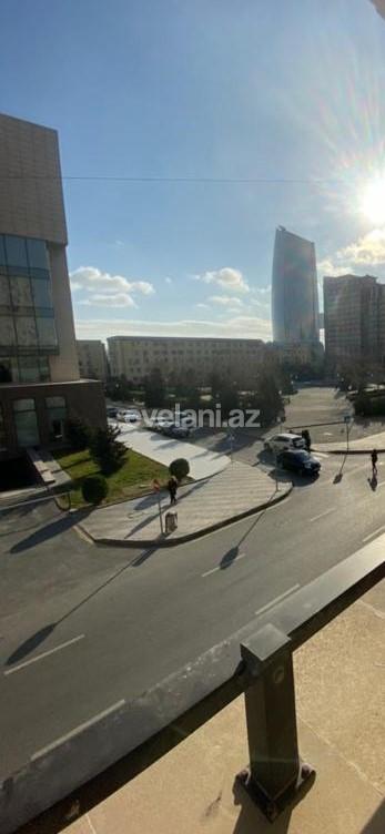 Сдаётся, новостройка, 4-комнаты, 200 m², Баку, Хатаинский r, Шах Исмаил Хатаи m.