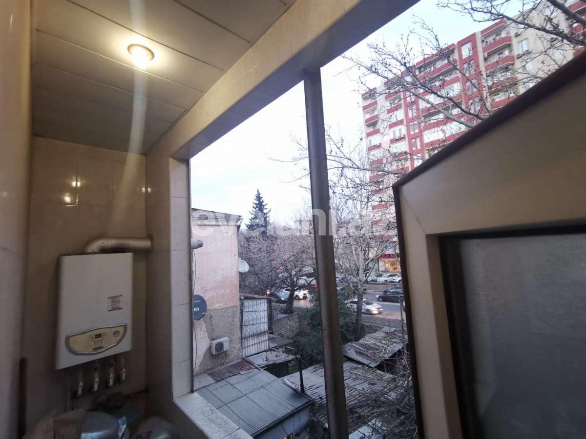 Сдаётся, вторичка, 4-комнаты, 121 m², Баку, Бинагадинский r, М. Расулзаде p, Азадлыг проспекти m.