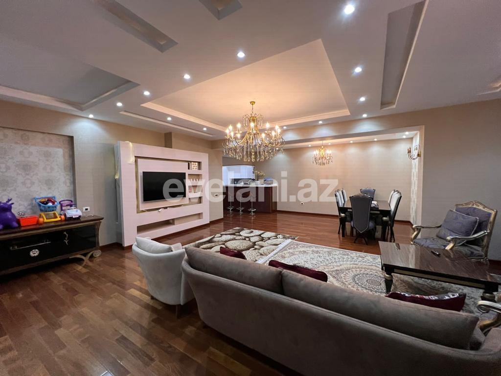 Сдаётся, вторичка, 4-комнаты, 166 m², Баку, Хатаинский r, Шах Исмаил Хатаи m.