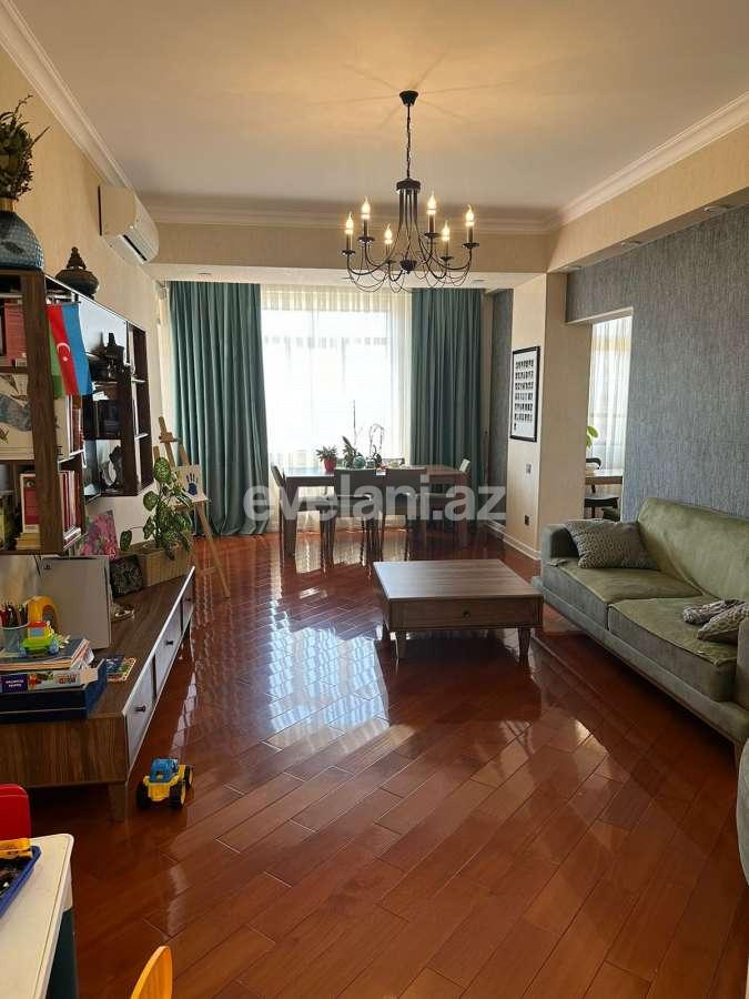 Satılır, yeni tikili, 3 otaqlı, 104 m², Bakı, Nizami r, Qara Qarayev m.