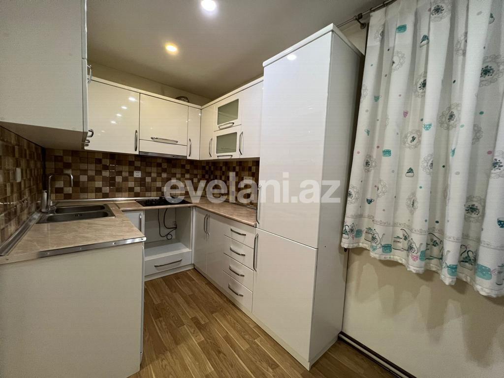 Rent, old building, 4 room, 104 m², Baku, Yasamal r, Elmlar Akademiyası m.