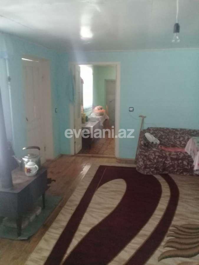 Satılır, həyət evi / bağ, 3 otaqlı, 71 m², Şəki