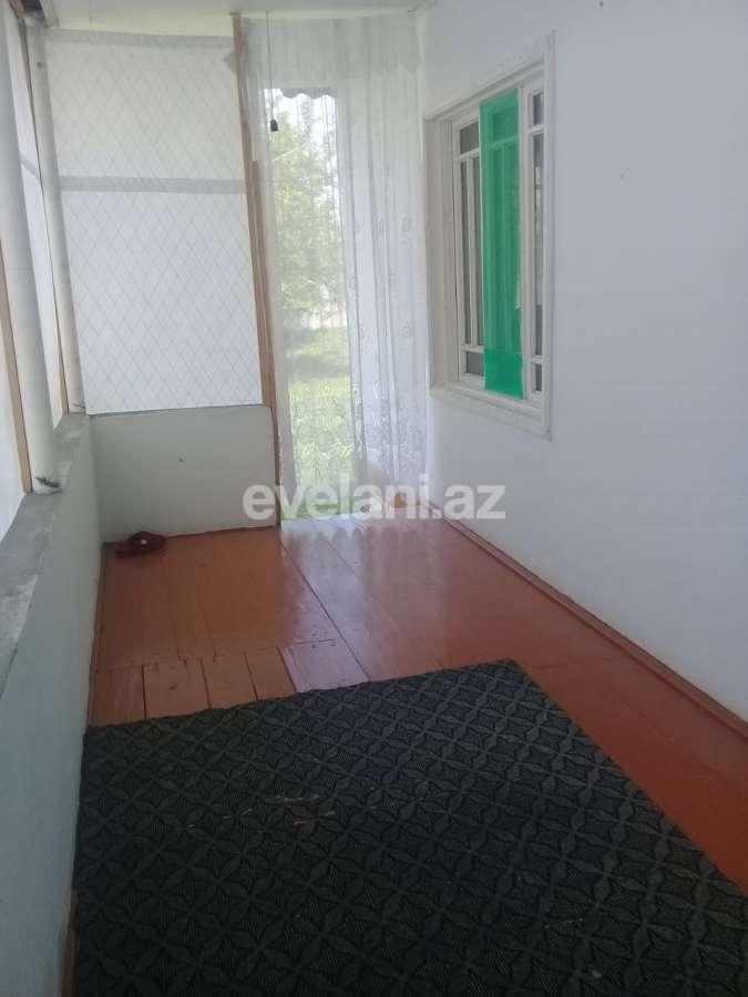 Satılır, həyət evi / bağ, 3 otaqlı, 71 m², Şəki