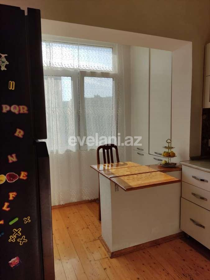 Satılır, köhnə tikili, 4 otaqlı, 100 m², Bakı, Xətai r, Əhmədli q, Əhmədli m.