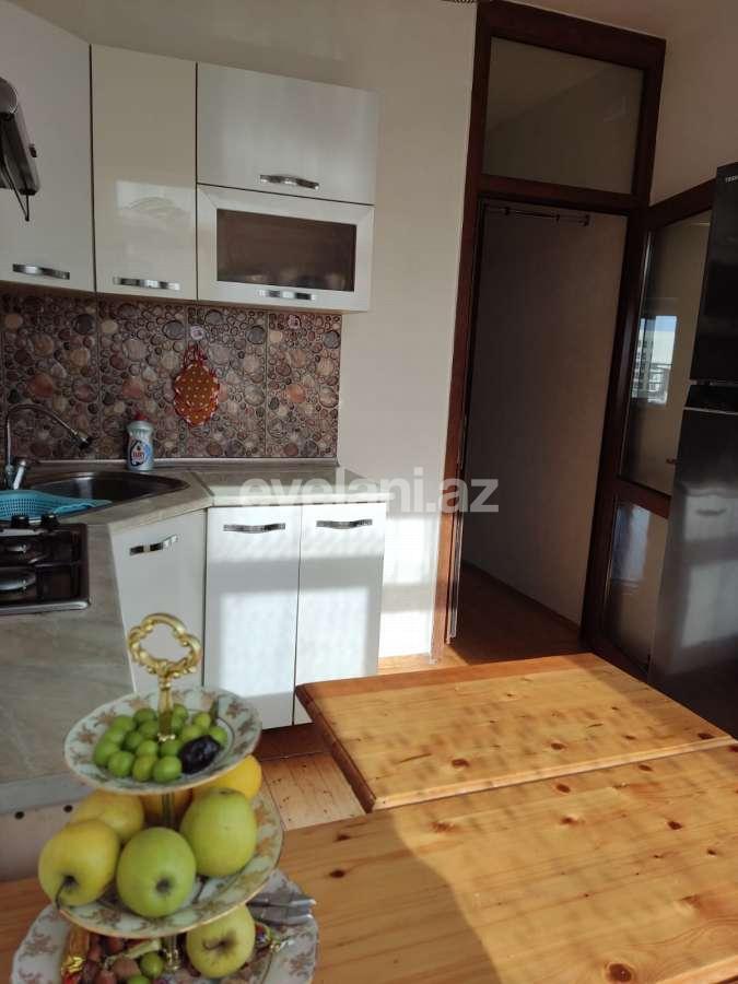 Satılır, köhnə tikili, 4 otaqlı, 100 m², Bakı, Xətai r, Əhmədli q, Əhmədli m.