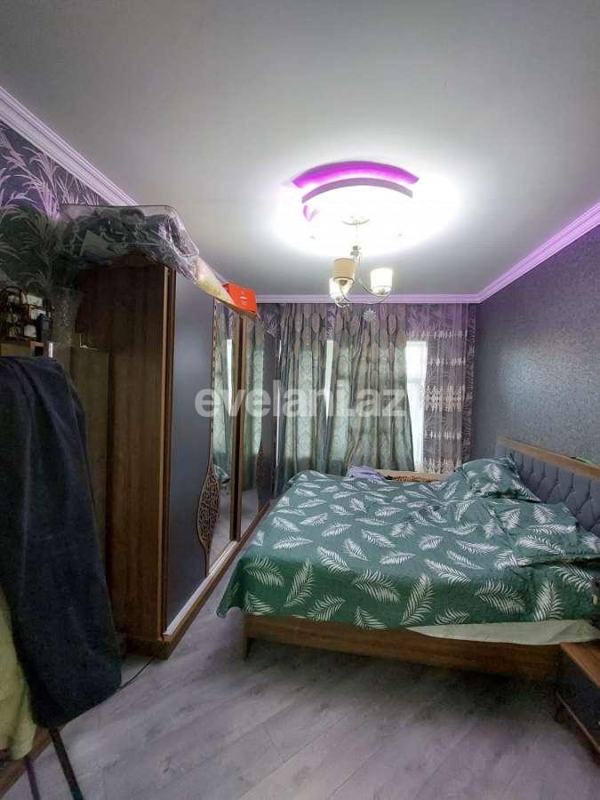 Satılır, köhnə tikili, 3 otaqlı, 65 m², Bakı, Nizami r, Xalqlar Dostluğu m.