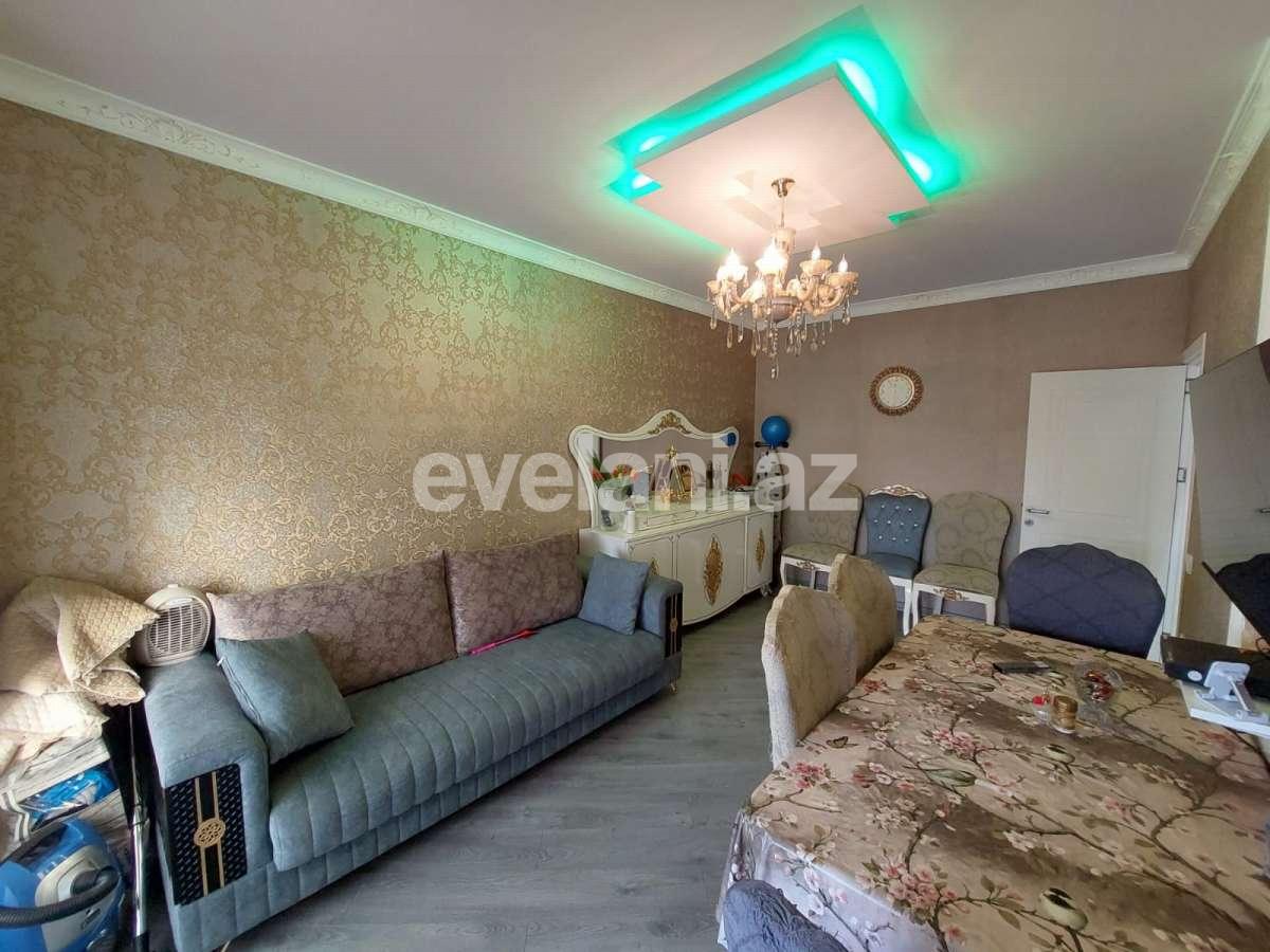 Satılır, köhnə tikili, 3 otaqlı, 65 m², Bakı, Nizami r, Xalqlar Dostluğu m.