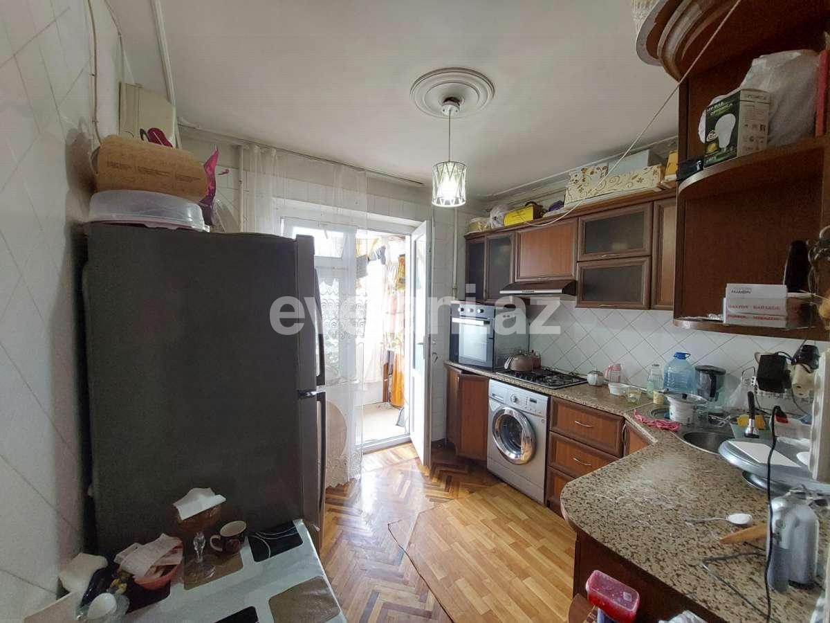 Satılır, köhnə tikili, 3 otaqlı, 80 m², Bakı, Xətai r, Həzi Aslanov q, Həzi Aslanov m.