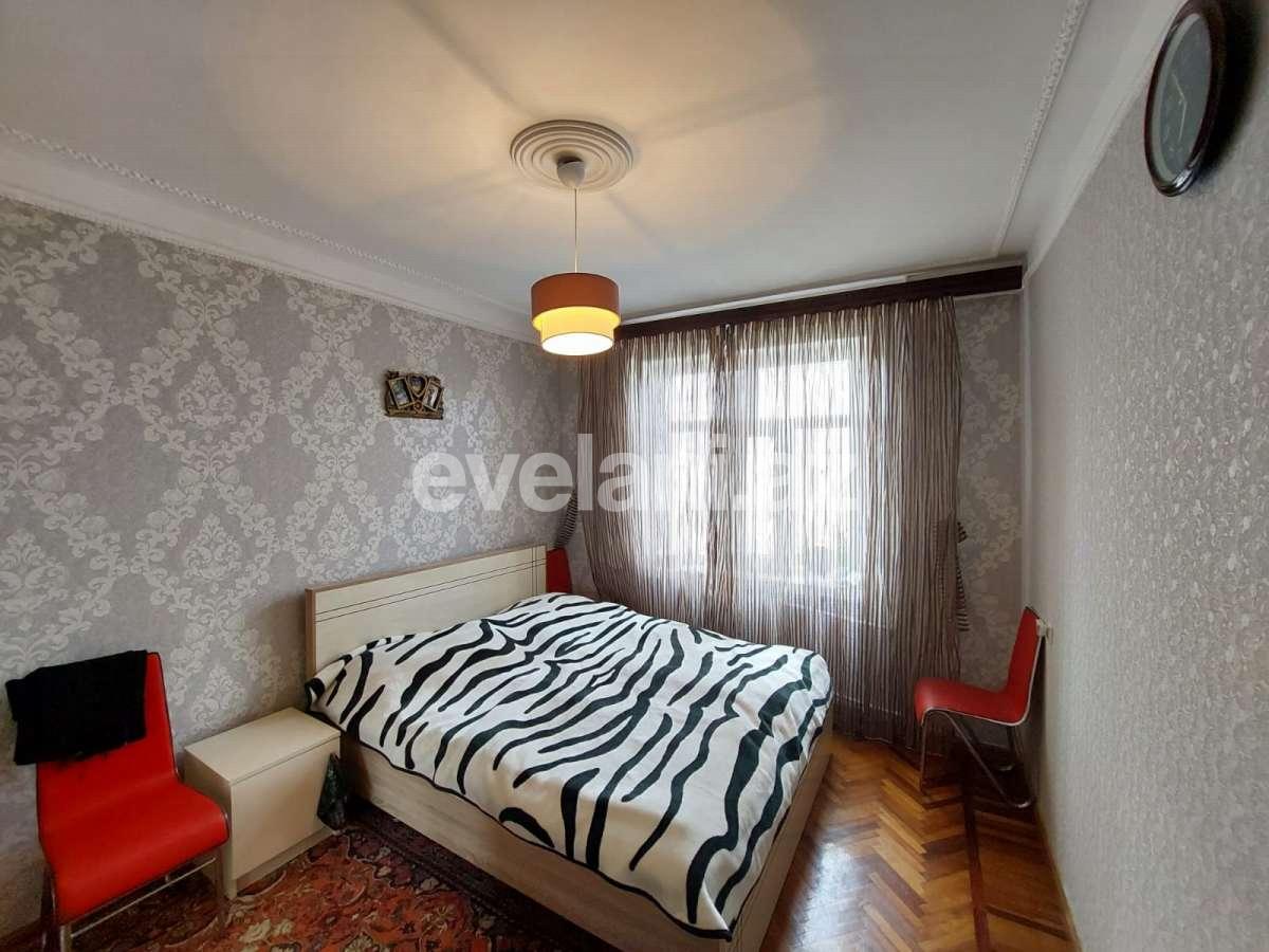 Satılır, köhnə tikili, 3 otaqlı, 80 m², Bakı, Xətai r, Həzi Aslanov q, Həzi Aslanov m.