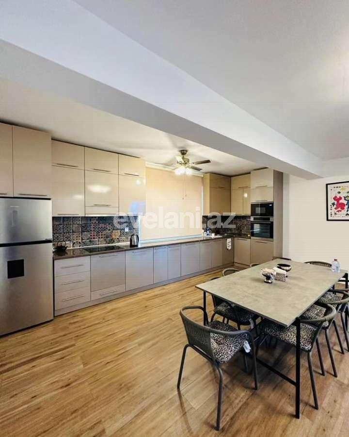 Satılır, həyət evi / bağ, 7 otaqlı, 240 m², Bakı, Xəzər r, Şüvəlan q.