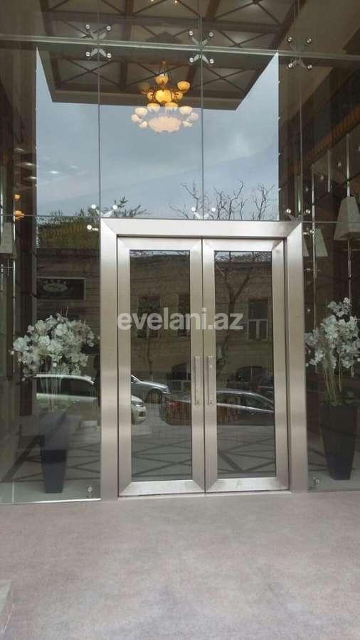 Kirayə verilir, yeni tikili, 4 otaqlı, 176 m², Bakı, Nəsimi r, Azadlıq prospekti m.