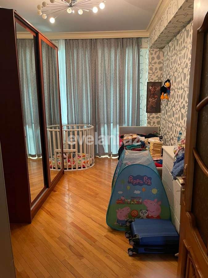Kirayə verilir, yeni tikili, 3 otaqlı, 131 m², Bakı, Nəsimi r, 8 Noyabr m.