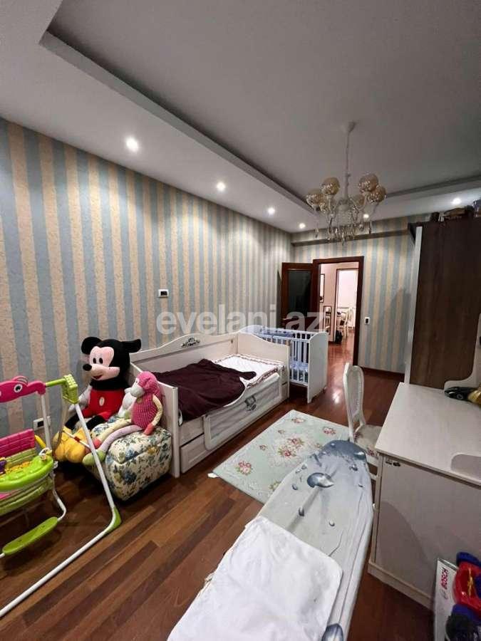 Сдаётся, новостройка, 4-комнаты, 200 m², Баку, Хатаинский r, Шах Исмаил Хатаи m.