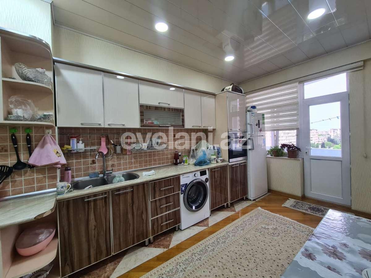 Satılır, yeni tikili, 3 otaqlı, 130 m², Bakı, Nizami r.