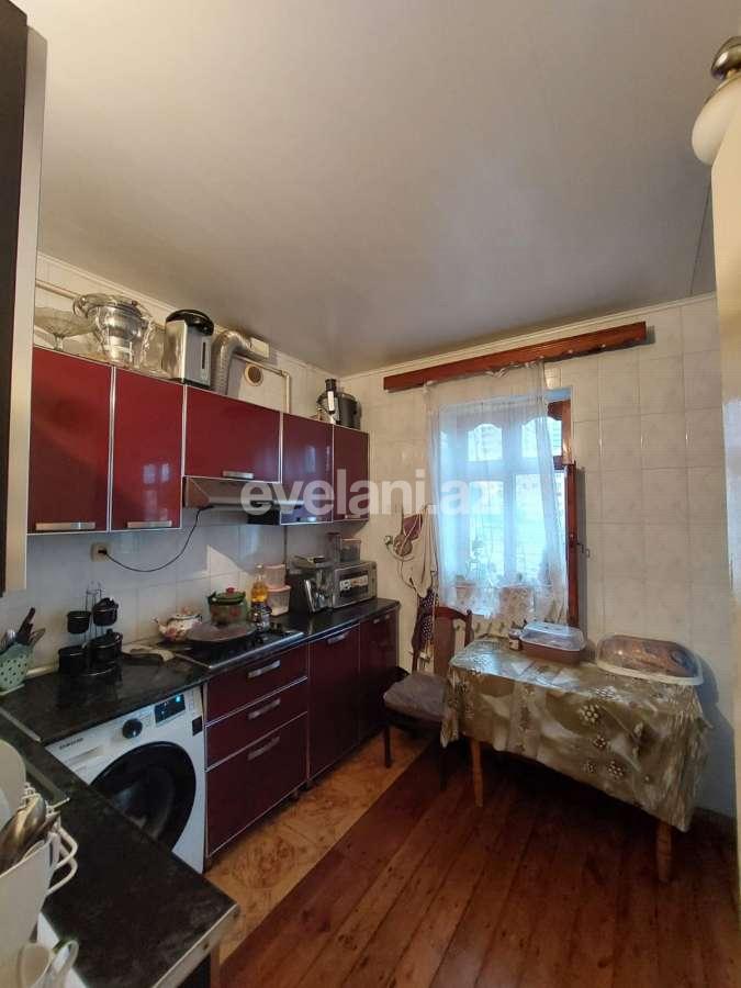 Satılır, köhnə tikili, 3 otaqlı, 80 m², Bakı, Nizami r, Xalqlar Dostluğu m.