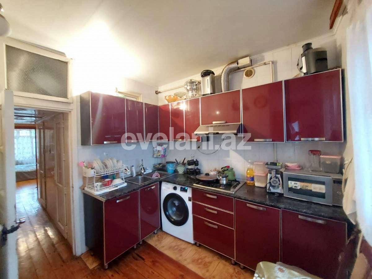 Satılır, köhnə tikili, 3 otaqlı, 80 m², Bakı, Nizami r, Xalqlar Dostluğu m.