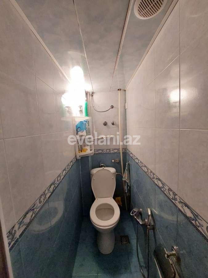 Satılır, köhnə tikili, 3 otaqlı, 80 m², Bakı, Nizami r, Xalqlar Dostluğu m.