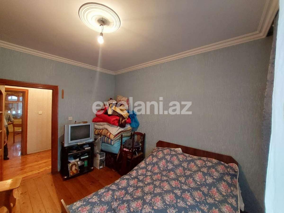 Satılır, köhnə tikili, 3 otaqlı, 80 m², Bakı, Nizami r, Xalqlar Dostluğu m.