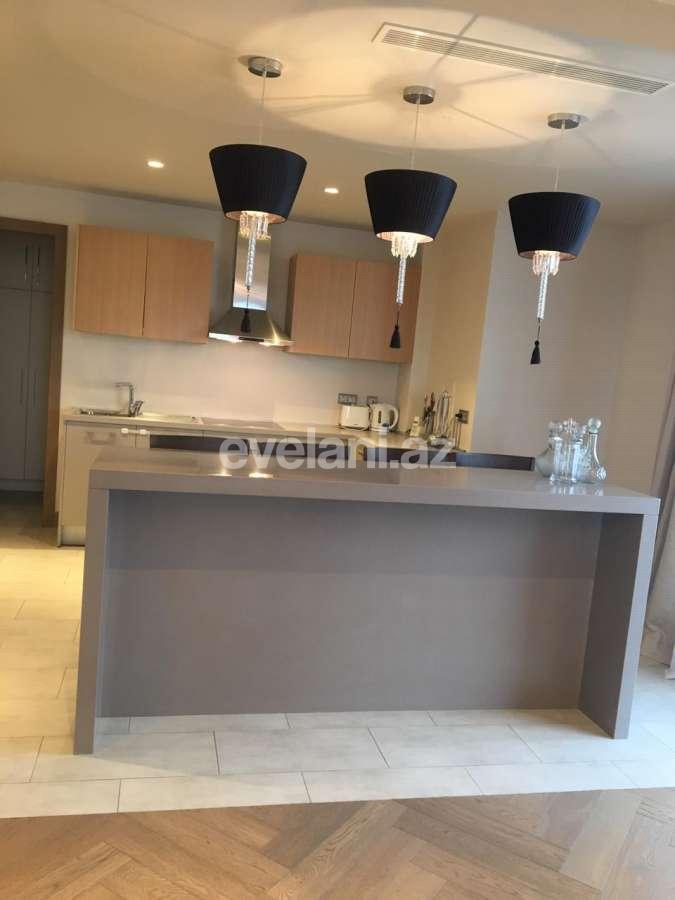 Kirayə verilir, yeni tikili, 2 otaqlı, 75 m², Bakı, Xətai r.