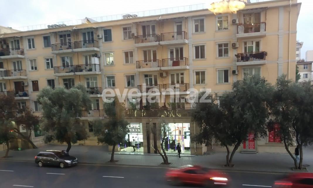 Kirayə verilir, köhnə tikili, 2 otaqlı, 65 m², Bakı, Xətai r, Şah İsmayıl Xətai m.