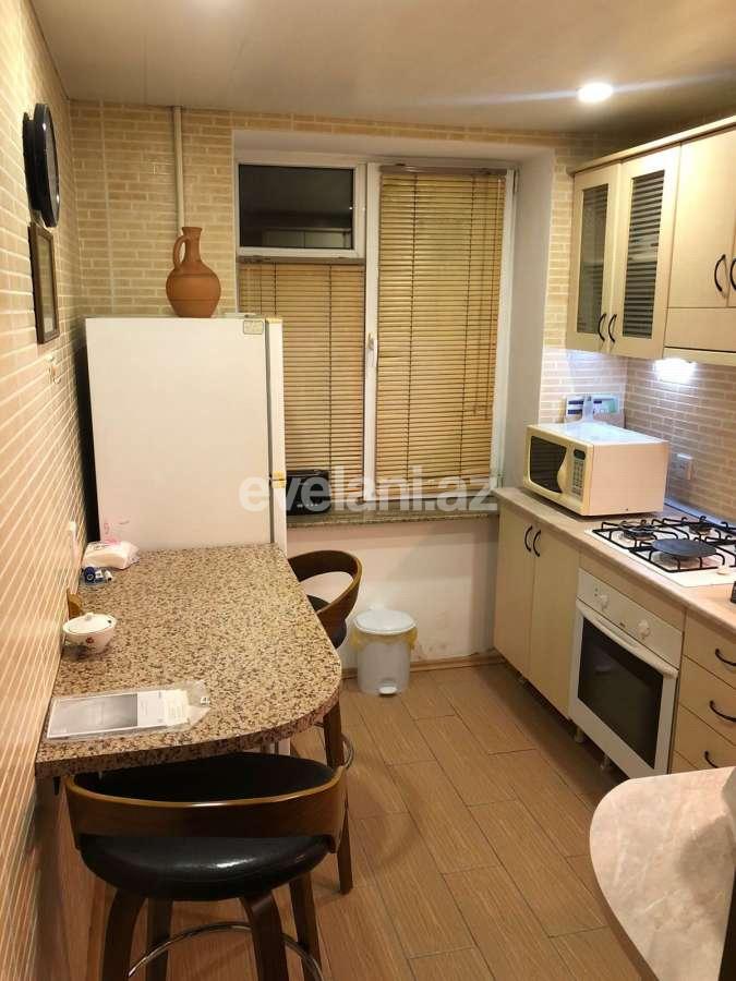 Kirayə verilir, köhnə tikili, 2 otaqlı, 65 m², Bakı, Xətai r, Şah İsmayıl Xətai m.
