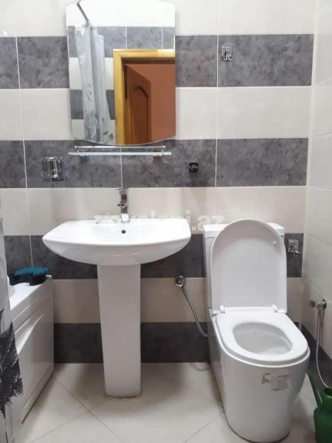 Kirayə verilir, köhnə tikili, 2 otaqlı, 70 m², Bakı, Səbail r, 28 may m.