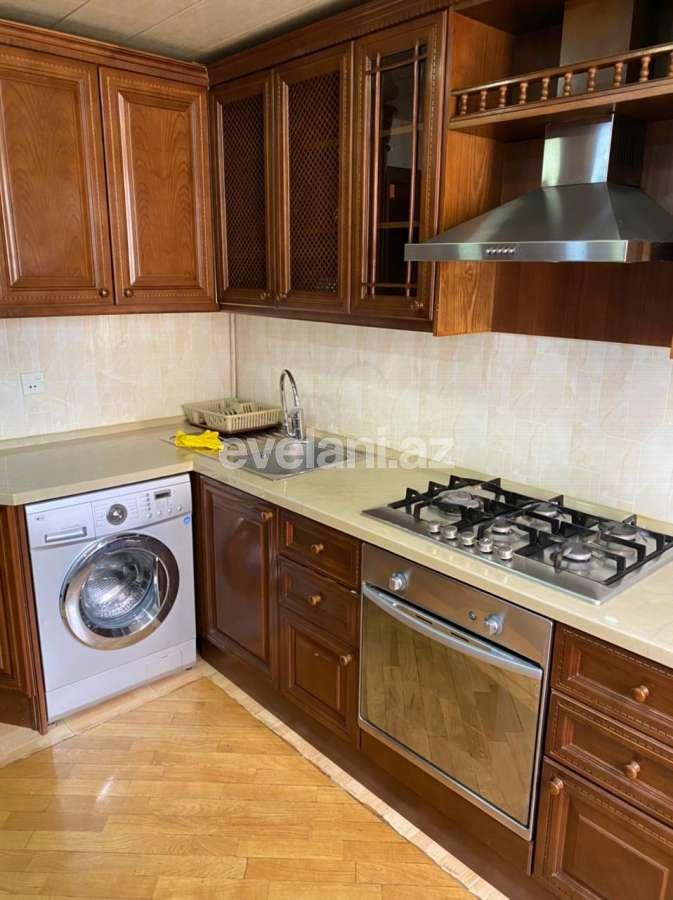Kirayə verilir, köhnə tikili, 3 otaqlı, 85 m², Bakı, Xətai r, Şah İsmayıl Xətai m.