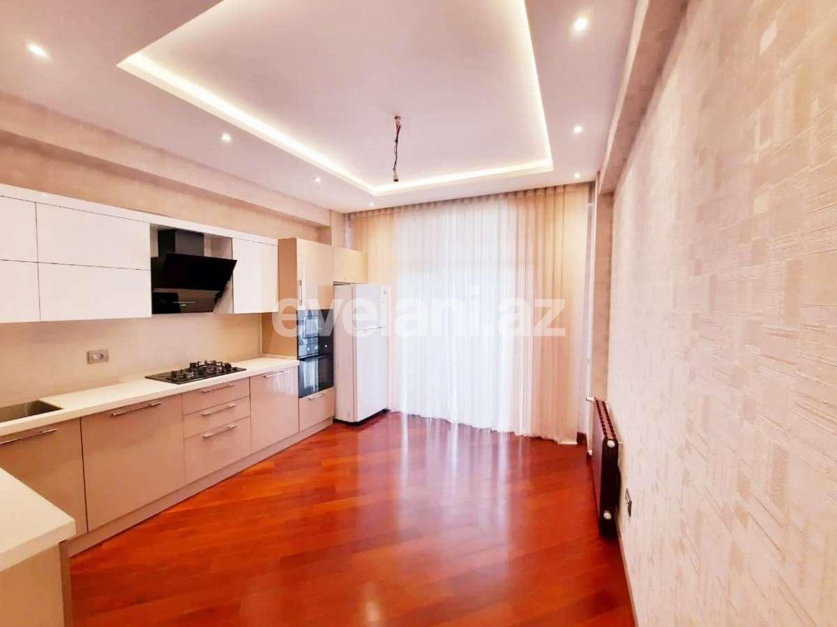 Satılır, yeni tikili, 4 otaqlı, 170 m², Bakı, Nizami r, Qara Qarayev m.