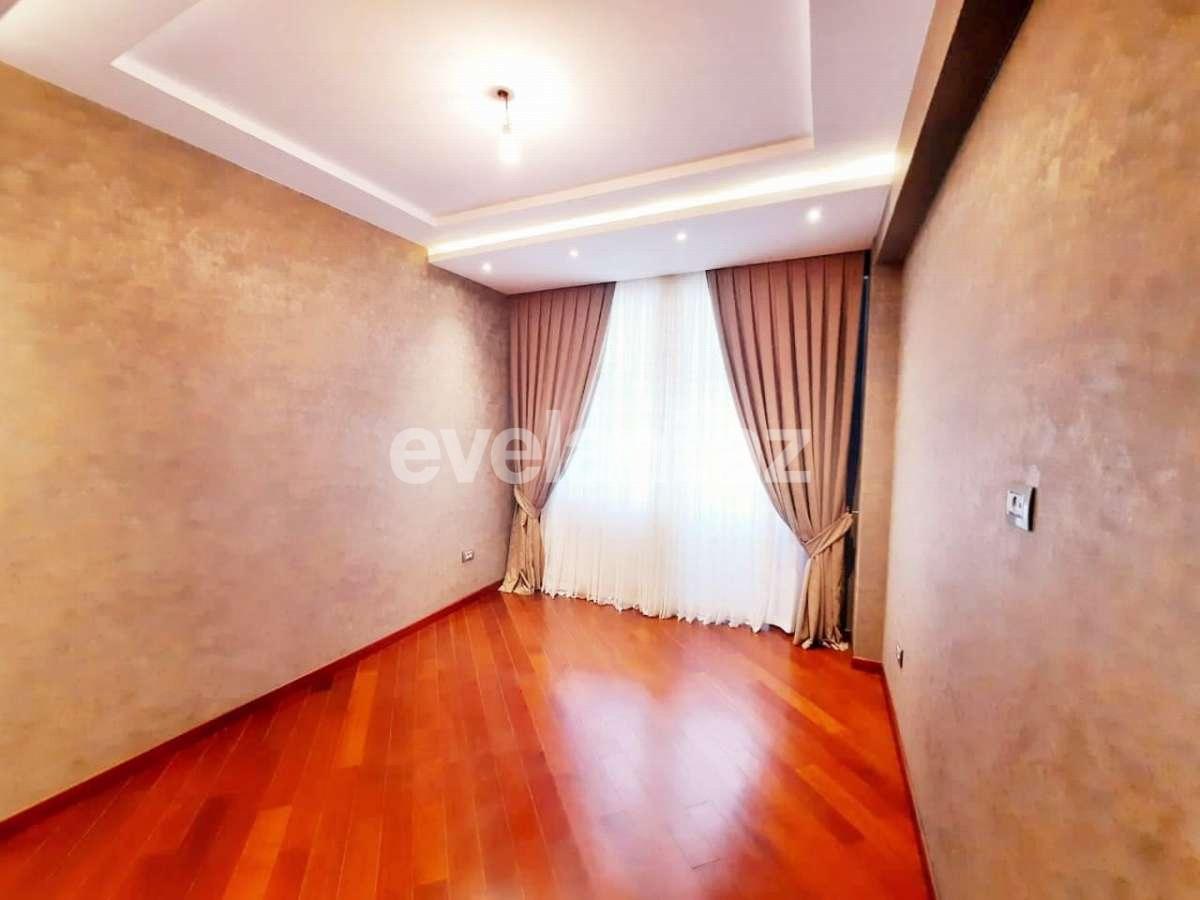 Satılır, yeni tikili, 4 otaqlı, 170 m², Bakı, Nizami r, Qara Qarayev m.