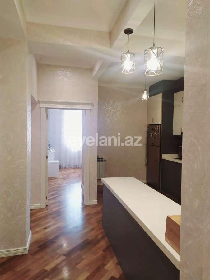 Satılır, yeni tikili, 4 otaqlı, 123 m², Bakı, Nizami r, Qara Qarayev m.