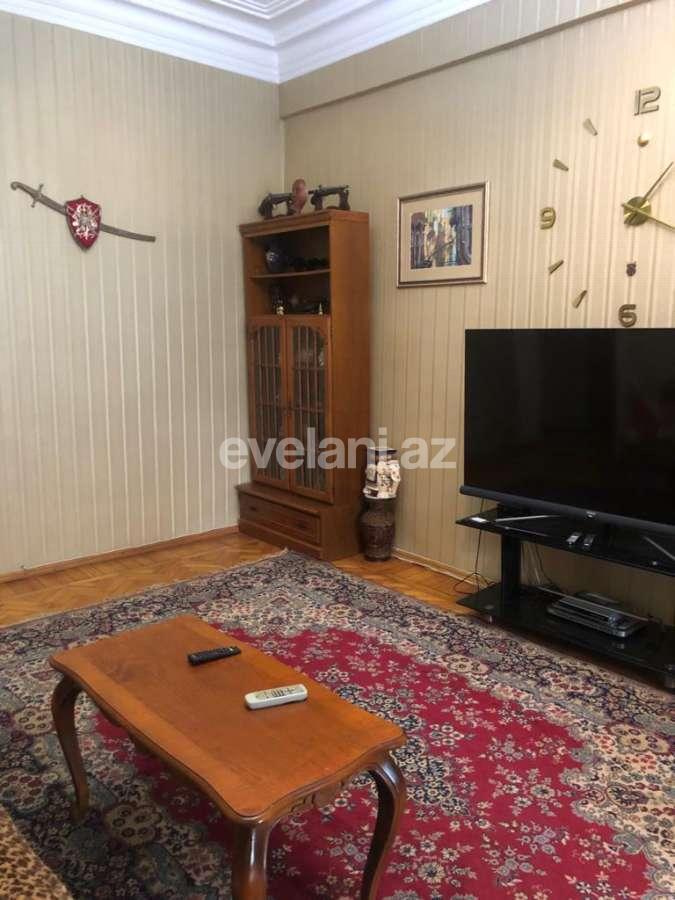 Продаётся, вторичка, 3-комнаты, 150 m², Баку, Хатаинский r, Шах Исмаил Хатаи m.