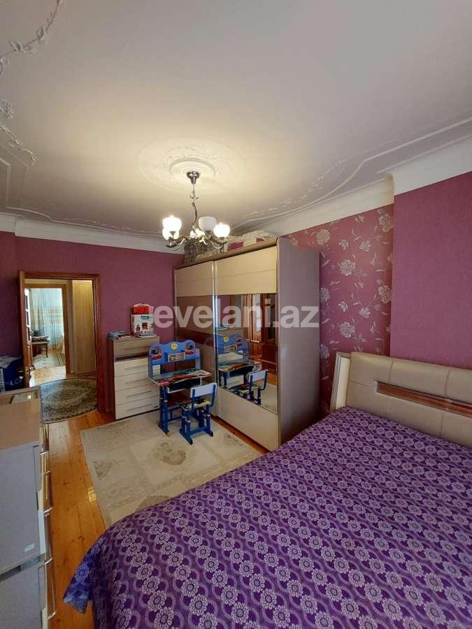Satılır, köhnə tikili, 3 otaqlı, 85 m², Bakı, Nizami r, Xalqlar Dostluğu m.