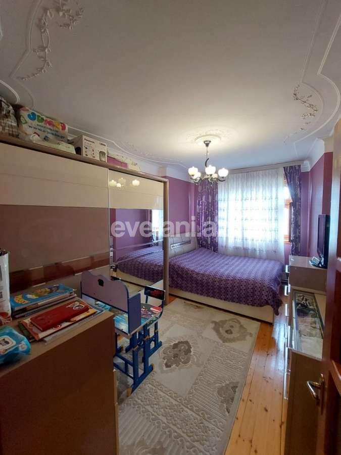 Satılır, köhnə tikili, 3 otaqlı, 85 m², Bakı, Nizami r, Xalqlar Dostluğu m.