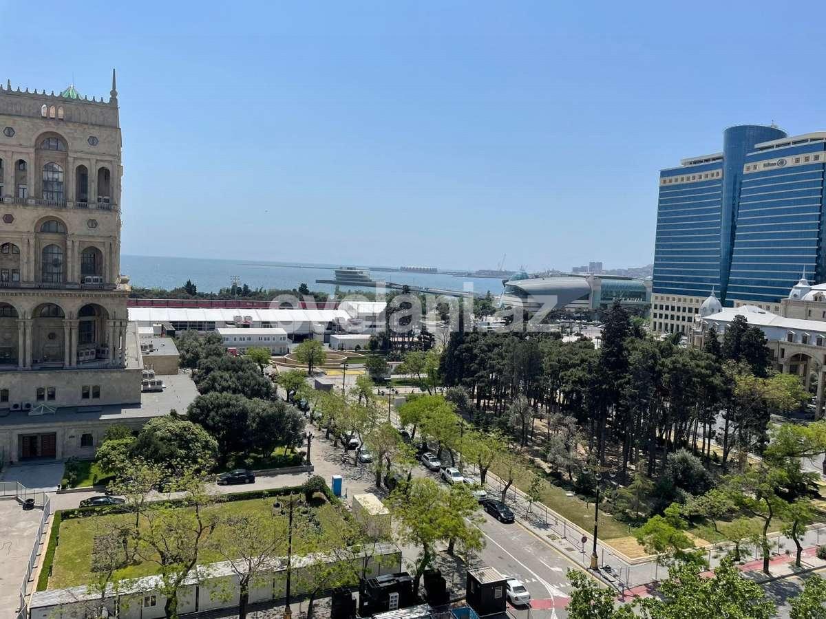 Kirayə verilir, köhnə tikili, 2 otaqlı, 65 m², Bakı, Səbail r, 28 may m.