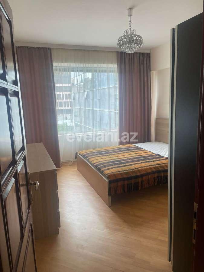 Kirayə verilir, köhnə tikili, 2 otaqlı, 65 m², Bakı, Səbail r, 28 may m.