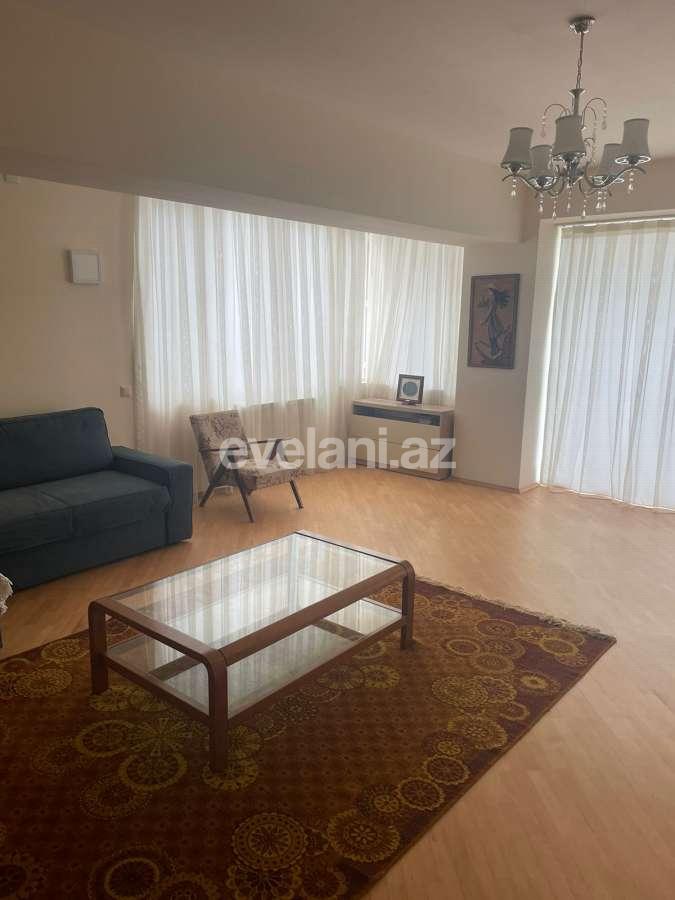 Kirayə verilir, köhnə tikili, 2 otaqlı, 65 m², Bakı, Səbail r, 28 may m.
