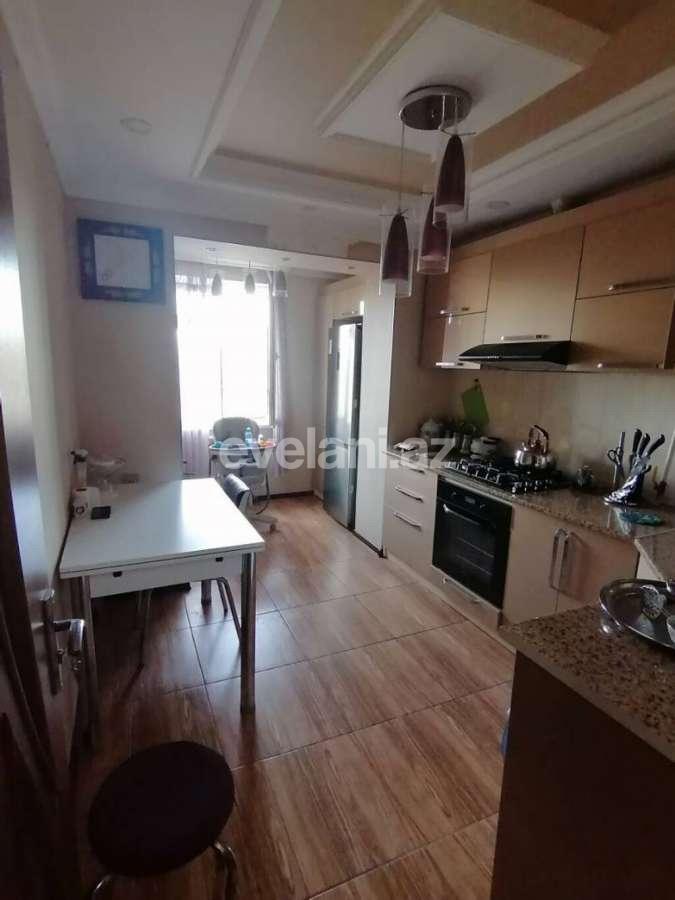 Satılır, köhnə tikili, 4 otaqlı, 120 m², Bakı, Nəsimi r, Memar Əcəmi m.
