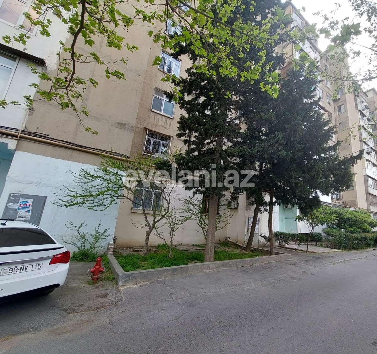 Satılır, köhnə tikili, 2 otaqlı, 65 m², Bakı, Nizami r, Xalqlar Dostluğu m.