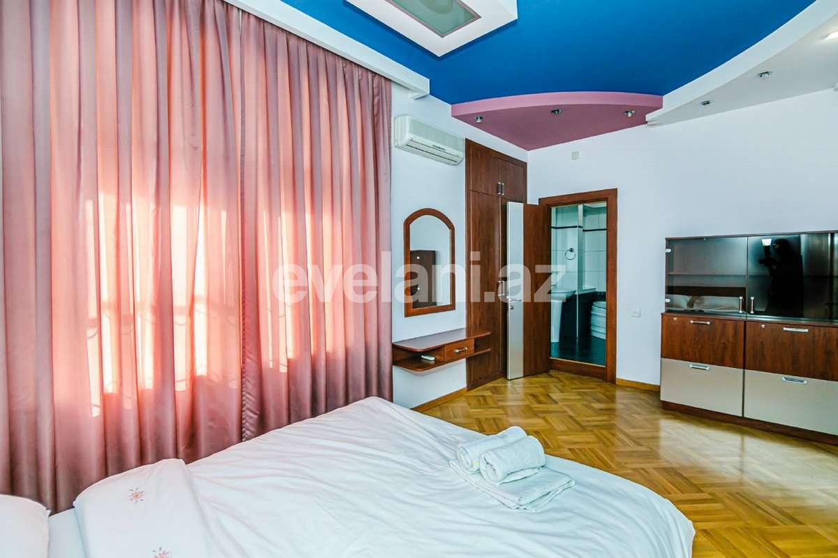 Rent, old building, 3 room, 130 m², Baku, Nasimi r, Sahil m.