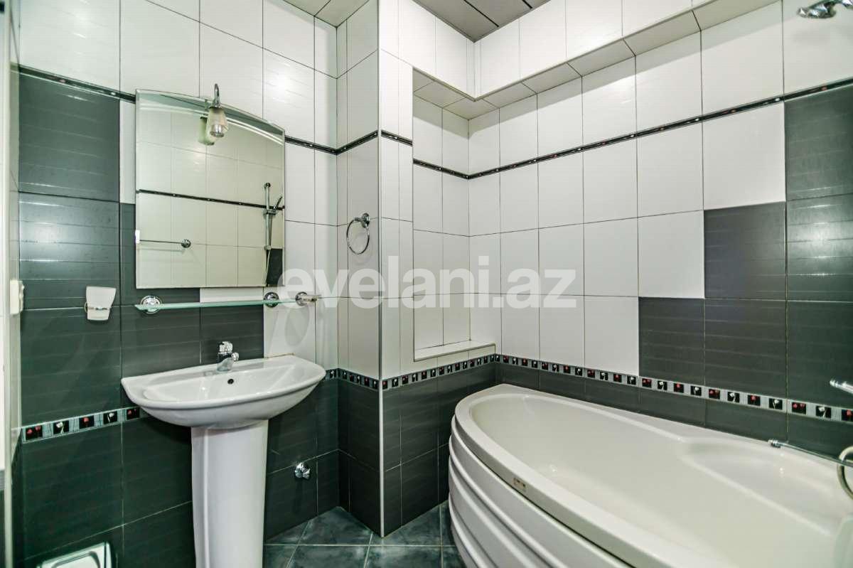 Rent, old building, 3 room, 130 m², Baku, Nasimi r, Sahil m.