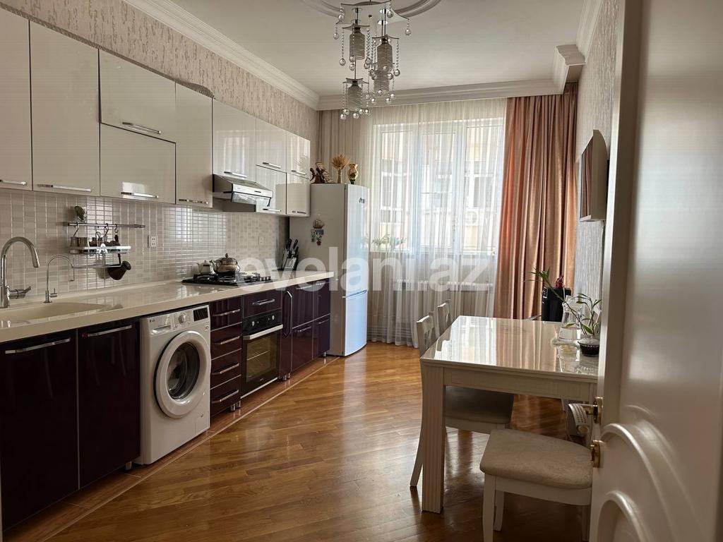 Satılır, yeni tikili, 2 otaqlı, 90 m², Bakı, Nəsimi r.